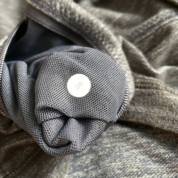 𝅺lululemon Forme Jacket in Reversible Slub Denim Inkwell Size 8 - Picture 9 of 10